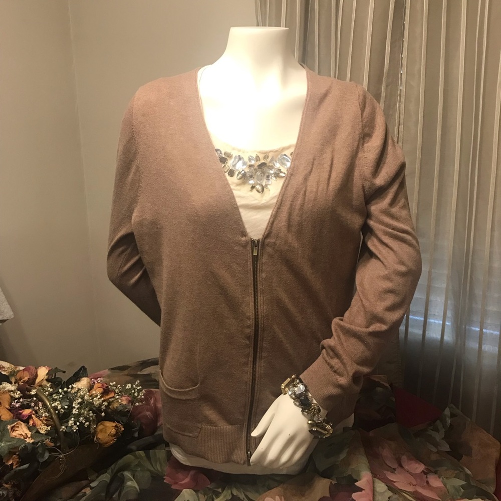 Stylish and versatile tan zip up cardigan by LB